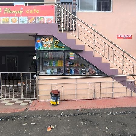 J J Homes Utakamand Zewnętrze zdjęcie